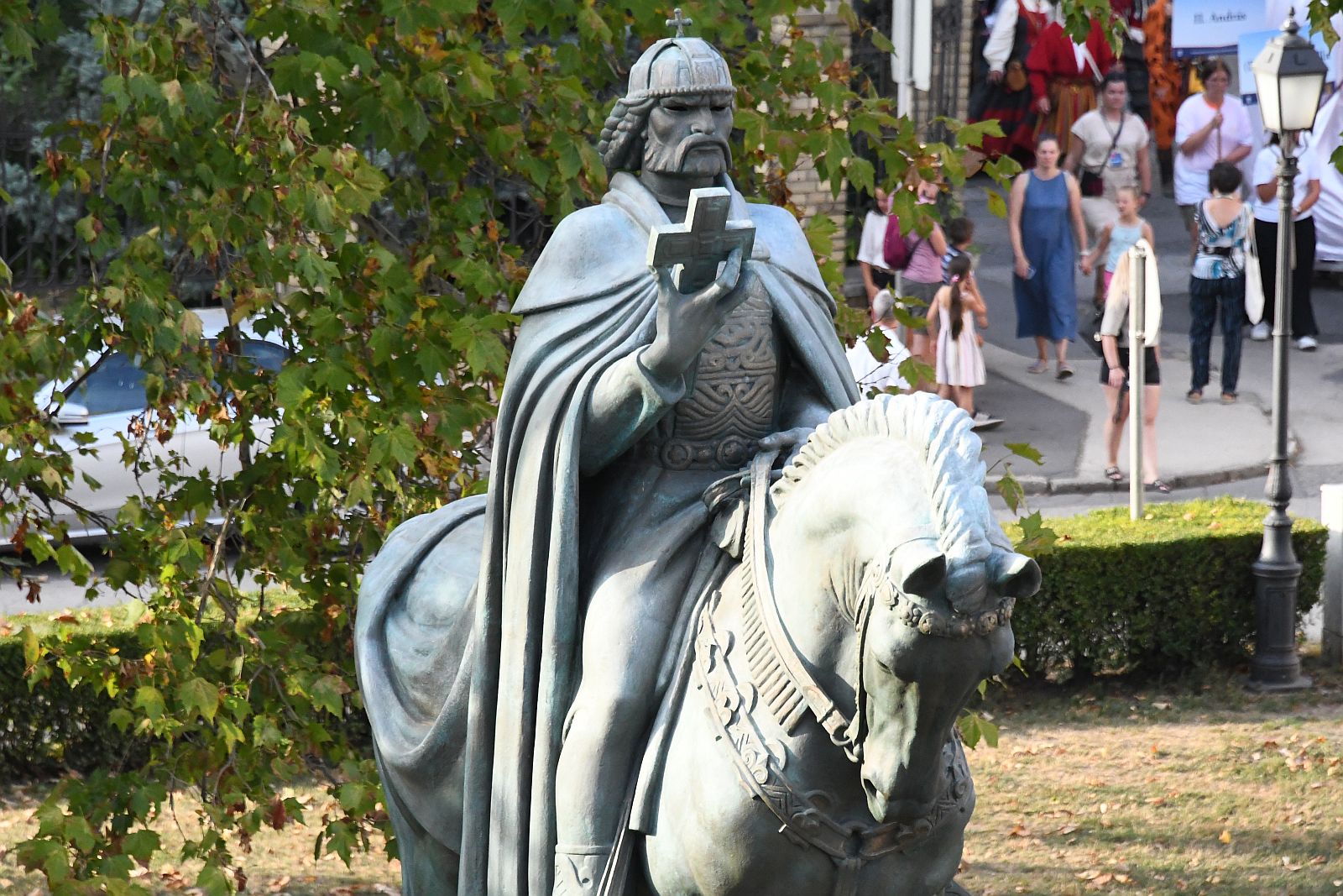 1038. augusztus 15-én hunyt el Szent István király